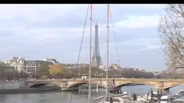 Tara : la goélette polaire est à la tour Eiffel