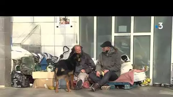 Grenoble : il écrit un livre sur sa vie à la rue pour changer le regard sur les sans-abris