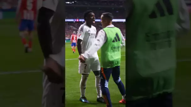Militao' s goal from Vinicius' perspective 📹