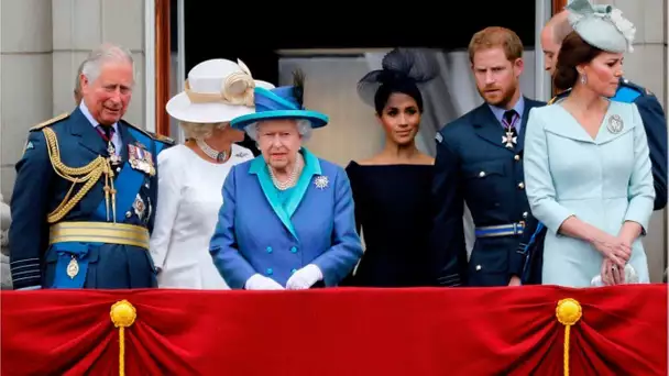 Elizabeth II pas rancunière envers Meghan Markle et Harry  ce signe d’affection, malgré leur départ