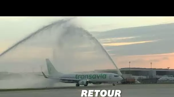 À Orly, le premier décollage depuis 3 mois a eu droit à un "water salute"