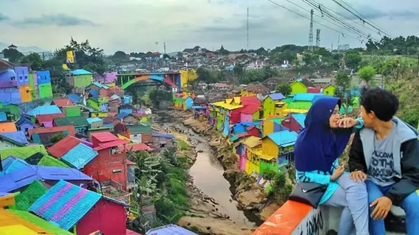 Un bidonville indonésien transformé en un village multicolore incroyable !