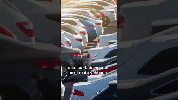 Oublié dans une voiture au soleil, un bébé de 16 mois décède.