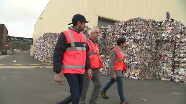 Mornac : les déchets papiers s'accumulent au centre de tri