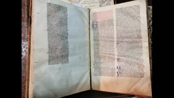 Nîmes : un manuscrit en latin du Moyen-âge vendu 108 000 euros aux enchères