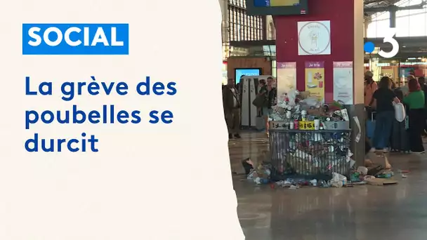 Marseille : la grève se durcit à la gare Saint-Charles et s'étend dans le métro