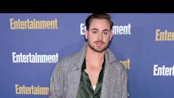 L'acteur de Stranger Things Dacre Montgomery va sortir un recueil de poésie