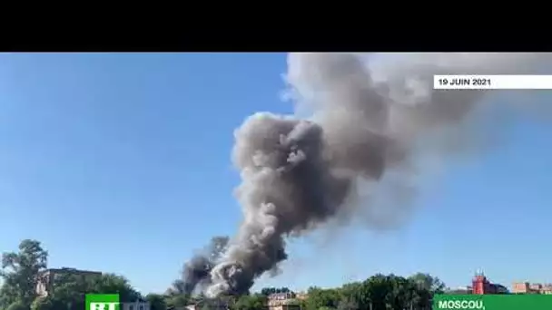 Moscou : important incendie dans un bâtiment du parc Gorki