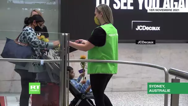 En images : larmes de joie à l'aéroport de Sydney alors que l’Australie rouvre ses frontières