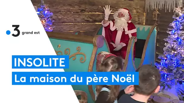Succès fou pour la maison du père Noël à Rocroi dans les Ardennes