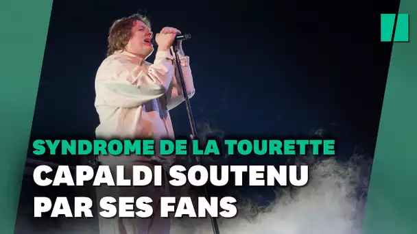 Lewis Capaldi, malgré son syndrome de la Tourette, continue de chanter et émeut ses fans