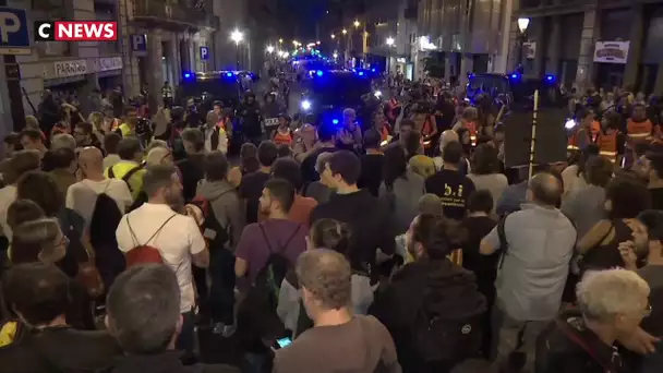 Une nuit calme à Barcelone après les affrontements de la veille