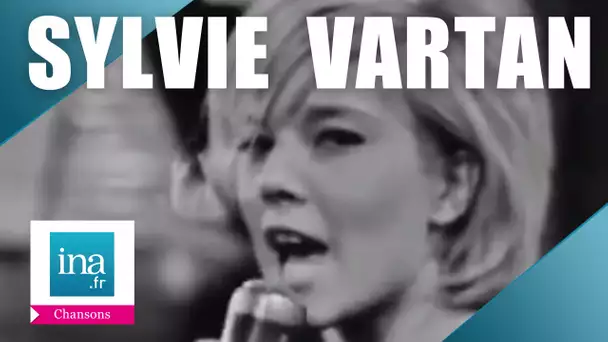Sylvie Vartan "Le Loco-motion" (live officiel) | Archive INA