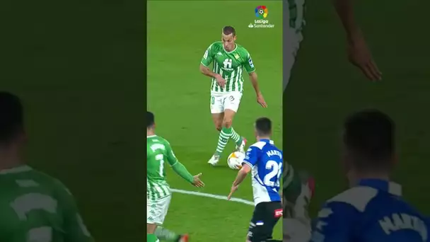 Perfect accuracy by Sergio Canales 🧑🏼‍🚀  #OTD #shorts #laligasantander #realbetis