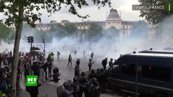 Paris : la police déploie des gaz lacrymogènes pour disperser les manifestants