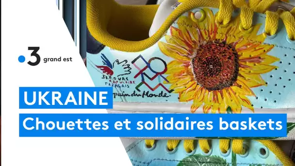 Le secours populaire met aux enchères une paire de baskets peintes à la mains pour l'Ukraine