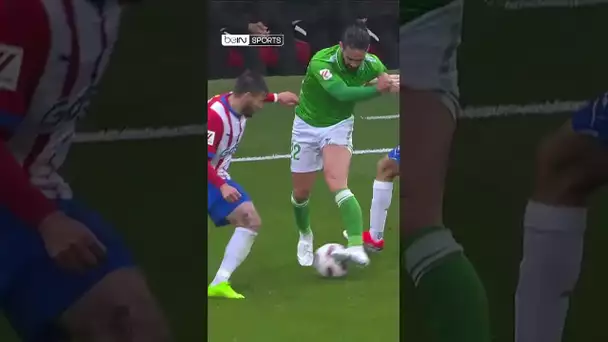 😍 Qui peut stopper Isco le magicien ? #shorts #action #football #soccer #sports #sport #laliga #isco