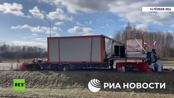 Embouteillage de poids lourds à la frontière polono-ukrainienne