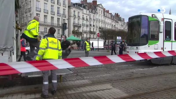 Nantes : le tram déraille dans la collision avec une voiture