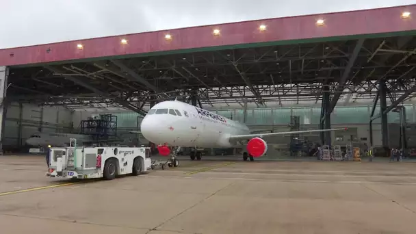 À Orly, la grande révision des avions avant le rush de l'été