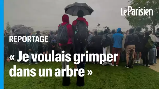 Des gens déçus et des gens ravis, on a suivi la cérémonie sur les quais hauts
