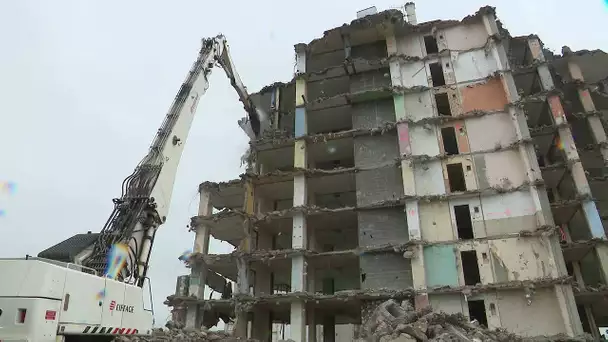 Au Havre, la démolition des immeubles du quartier surnommé "Chicago"