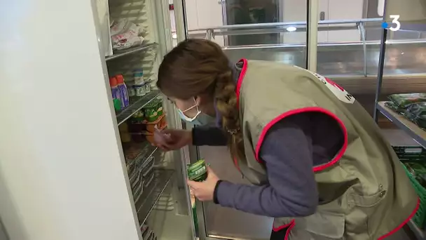 Grenoble : la Croix-Rouge organise des distributions alimentaires pour les étudiants précaires