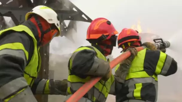 Coup d'envoi - Pompiers au coeur du danger