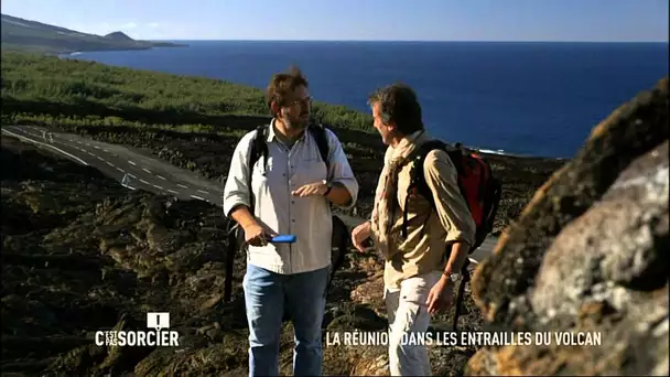 La Réunion; dans les entrailles du volcan - C'est pas sorcier