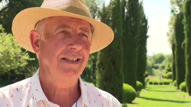 En Saône-et-Loire, il fait visiter son jardin à l'italienne : "ça ressemble vraiment à la Toscane"