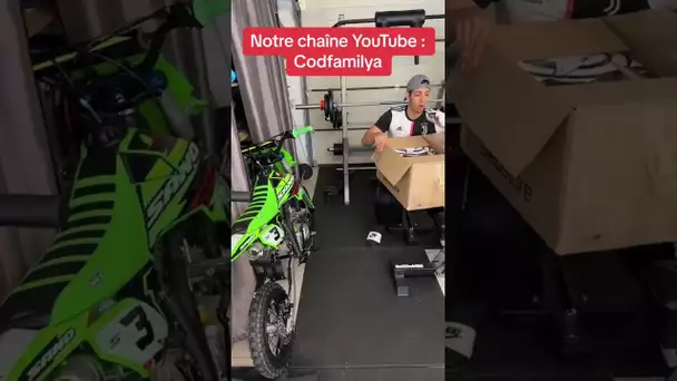 J’offre un cadeau à mon frère motocross