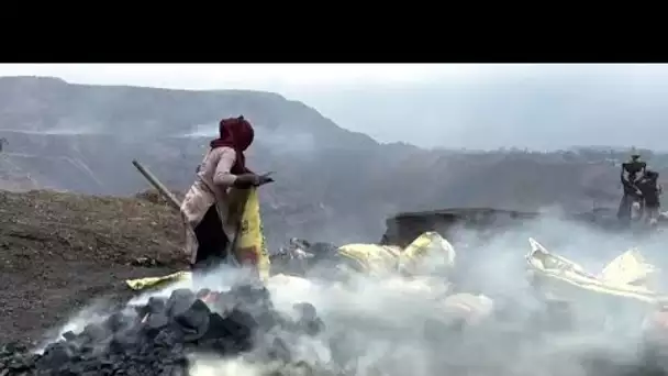 No Comment : en Inde, l'enfer des mines de charbon qui brûlent à ciel ouvert