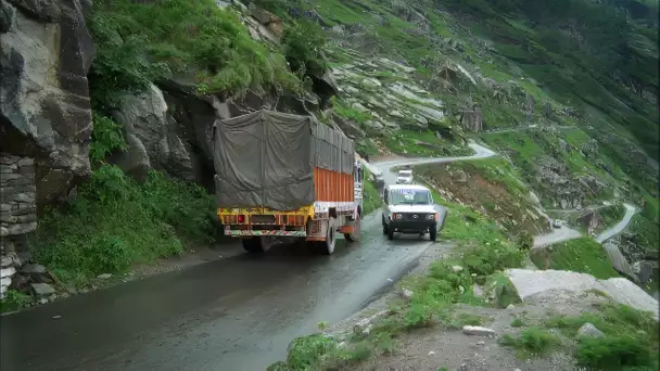 Les routes de montagne en Inde ne sont pas de tout repos !