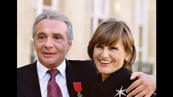 VIDEO Michel Sardou : Sa demande en mariage totalement folle à Anne-Marie Périer "après 2 années s