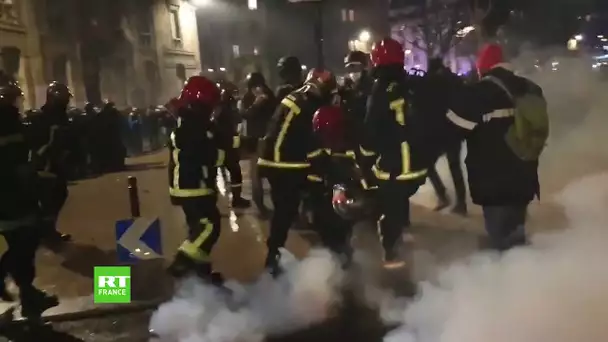 Manifestation du 17 décembre : les pompiers sont la cible de plusieurs grenades de désencerclement