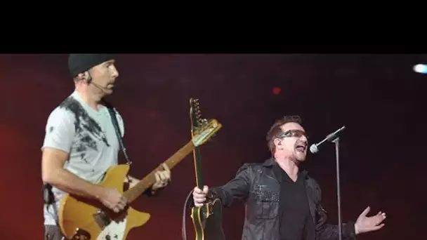 Blessé au coude à vélo, Bono, le chanteur de U2, pourrait dire adieu à la guitare