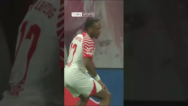 😅😂 La célébration "twerk" d'Openda ! #Shorts