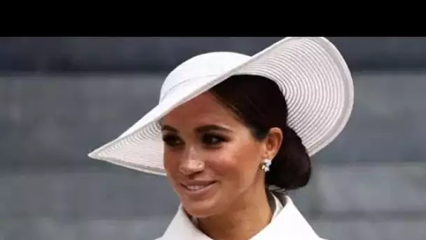 Meghan Markle «a attendu de pied ferme» alors que la duchesse demande des tables «complètement isolé