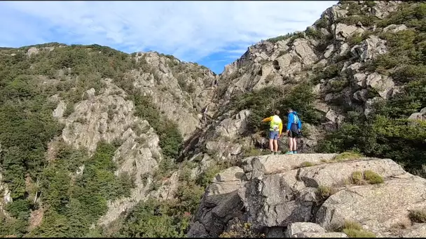 Zinzin Reporter : le sentier des 1000 marches au "Saut de Vezoles"(Hérault)