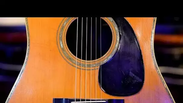 Une guitare de Clapton vendue plus de 600.000 dollars aux enchères