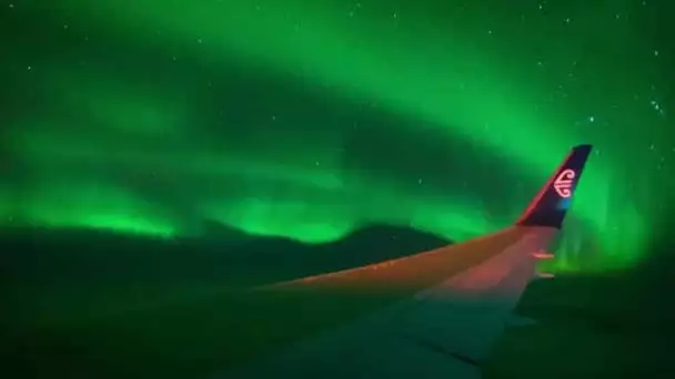 Les aurores boréales vues du ciel, c'est désormais possible !