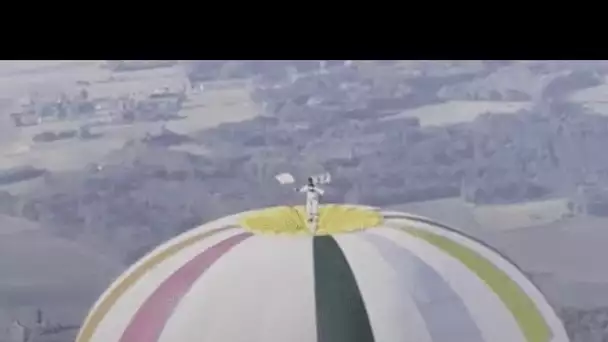 A 28 ans, il s’envole à 4.000 mètres d’altitude debout sur le ballon d’une montgolfière