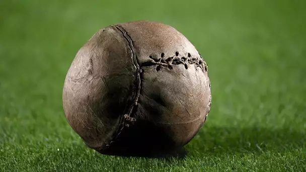 Comment le ballon de football a changé (1850-2020)