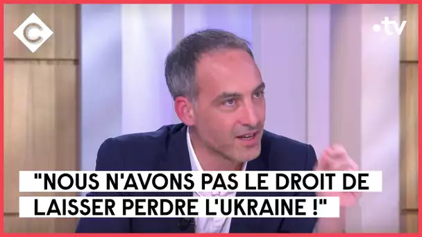 Guerre en Ukraine : l'Occident est concerné - Raphaël Glucksmann - C à Vous - 16/05/2023