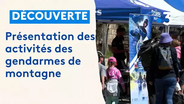 Hautes-Alpes : les gendarmes à la rencontre des touristes à Orcières-Merlette