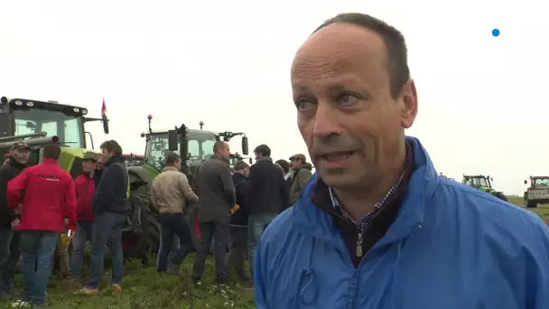 Les agriculteurs défilent sur le périphérique de Caen à l'appel de la FNSEA et des JA