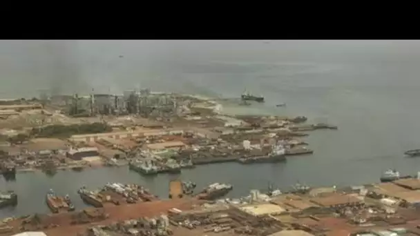 Gabon : port pétrolier près de Port Gentil