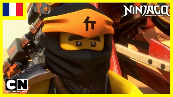 Ninjago en français 🇫🇷 | Le ventre de la bête