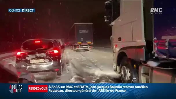 Jusqu'à 200 automobilistes coincés toute la nuit à cause de la neige sur l’A40