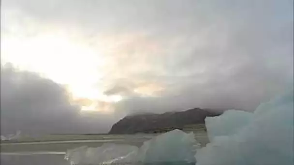 Jean-Louis Etienne piégé dans les glaces